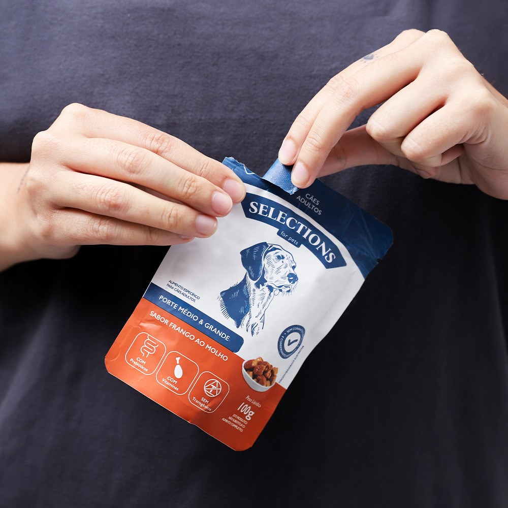 Ração Úmida Selections For Pets para Cães Adultos de Porte Médio e Grande Sabor Frango ao Molho