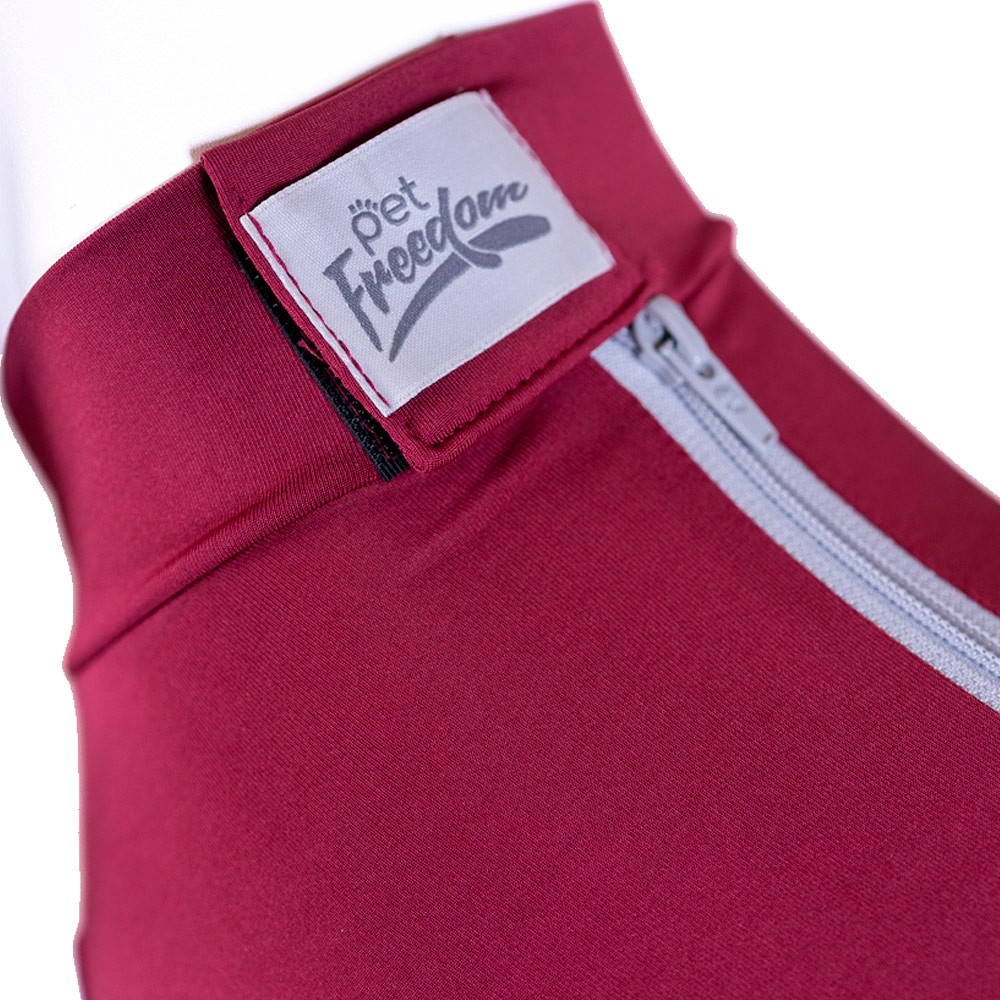 Roupa Cirúrgica Essential Care Pet Freedom Bordô para Cães Fêmeas