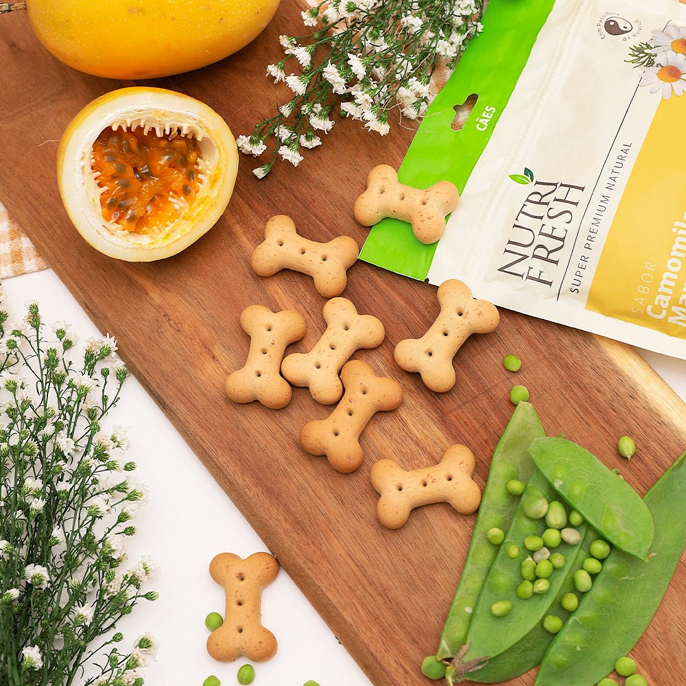 Biscoito Nutrifresh Natural Sabor Camomila, Maracujá e Ervilha para Cães Adultos