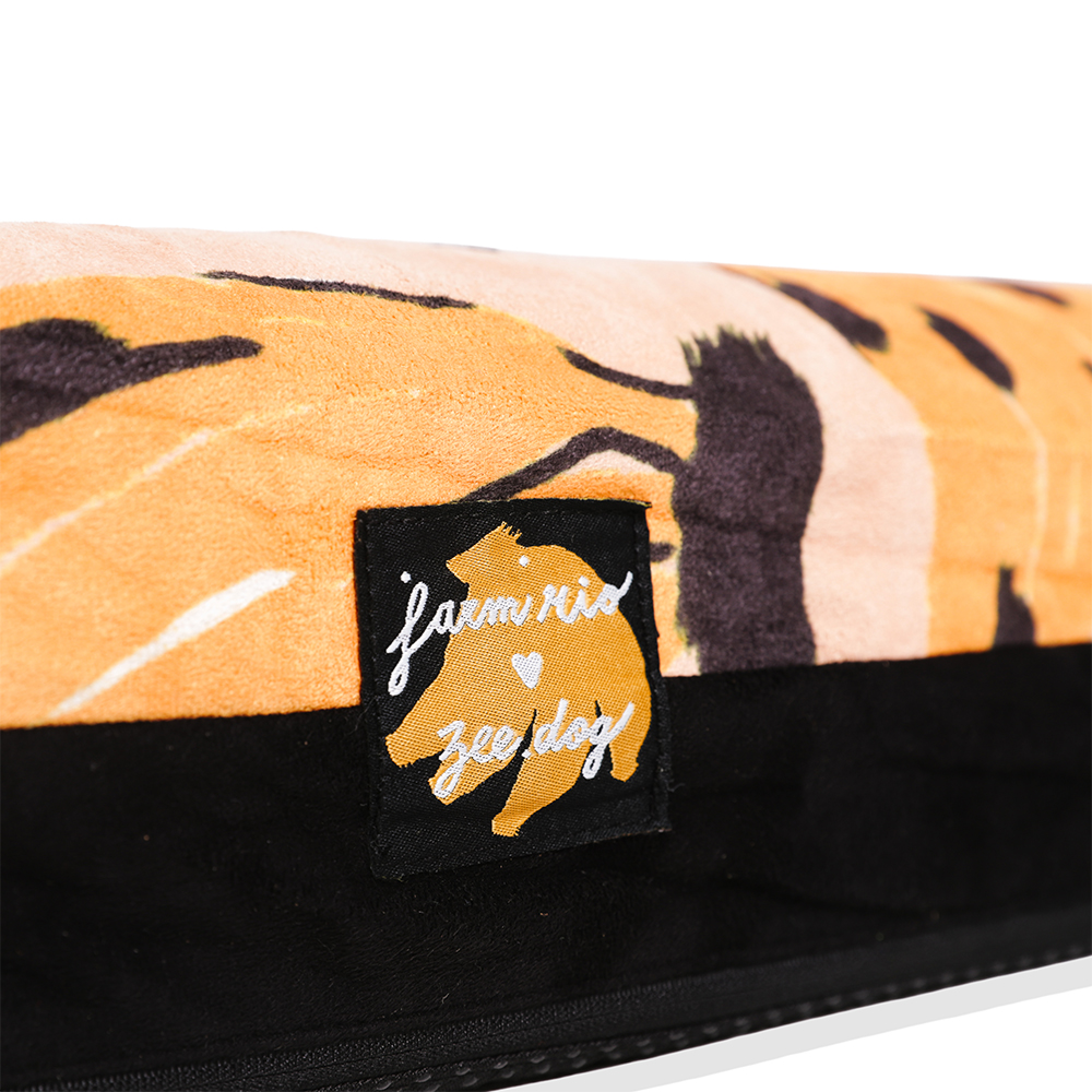 Cama para Cachorros Zee.Bed FARM Rio Bossa Banana